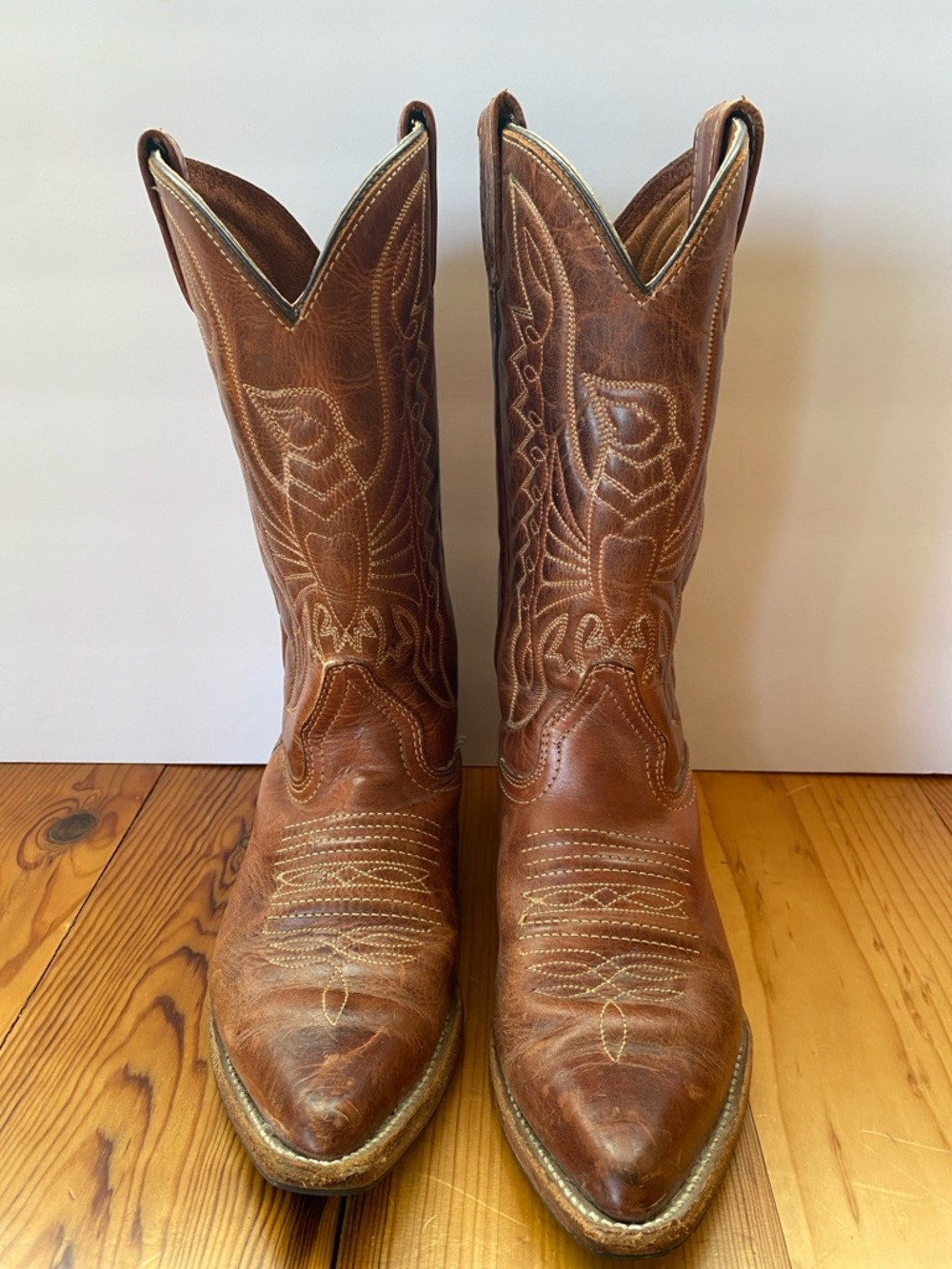 Vintage Western Cowboy Boots Cognac Brown Leather Snip Toe Size 6.5